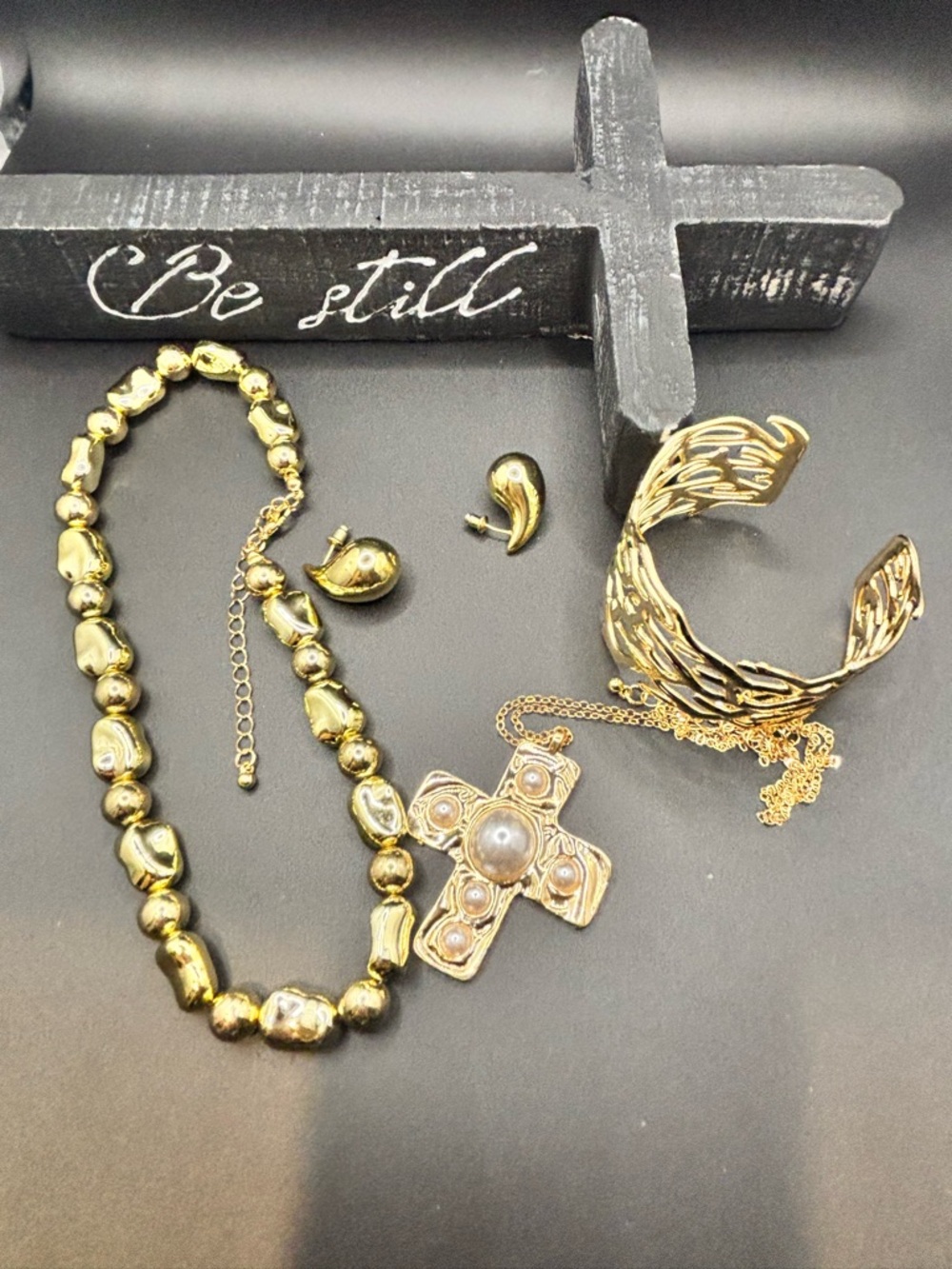 ✨ Gold & Rose Gold Tone Jewelry Bundle earrings , necklace & bracelet